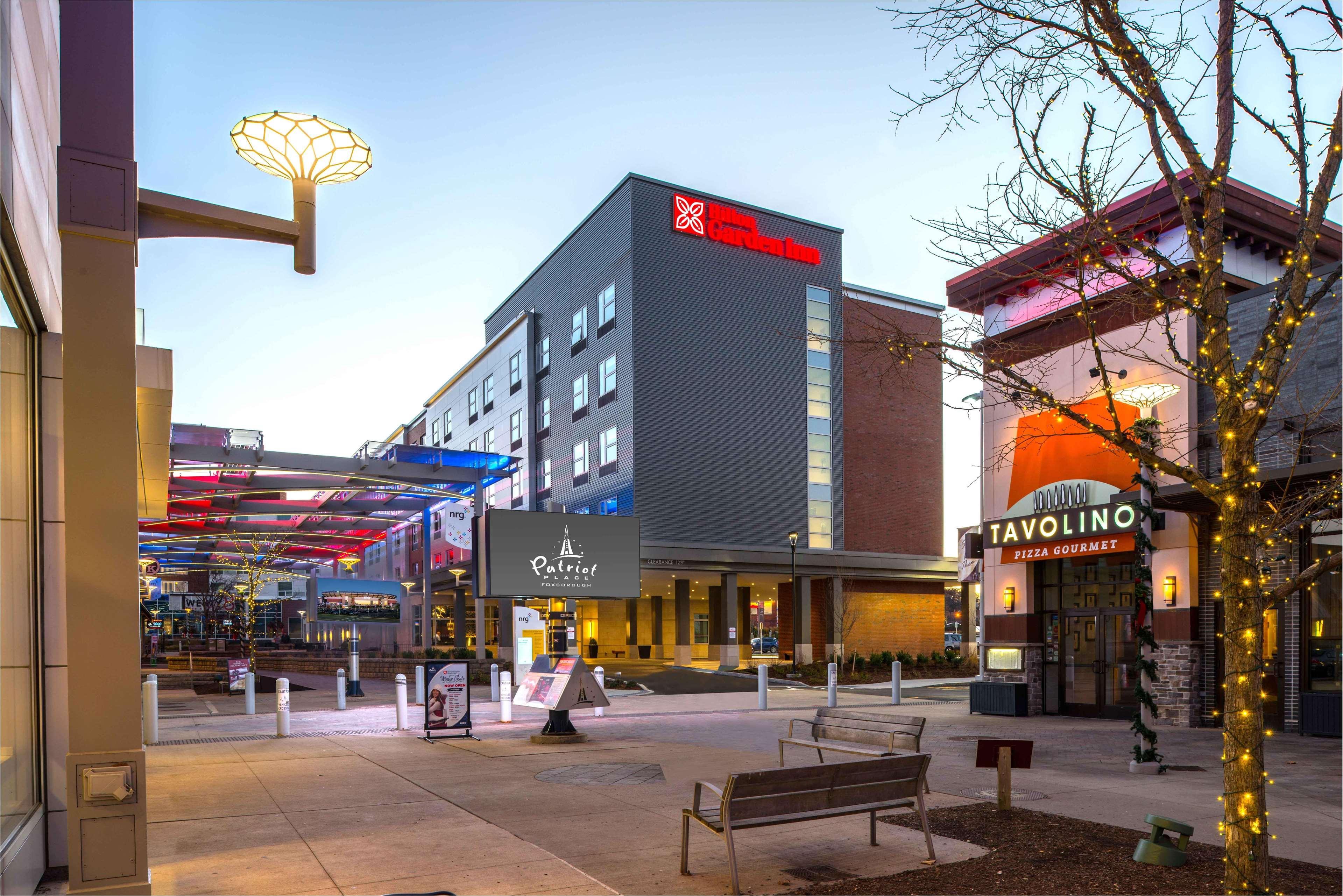 Hilton Garden Inn Foxborough Patriot Place Exterior foto