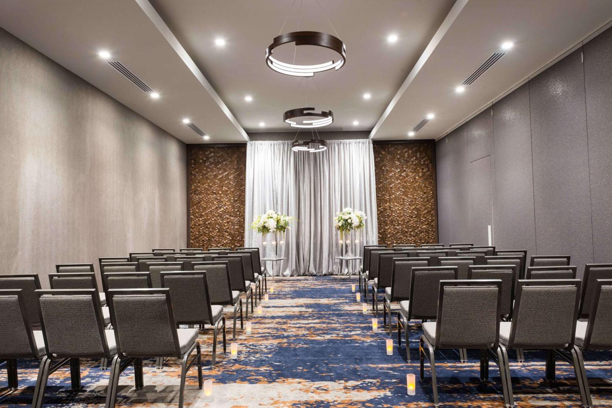Hilton Garden Inn Foxborough Patriot Place Exterior foto