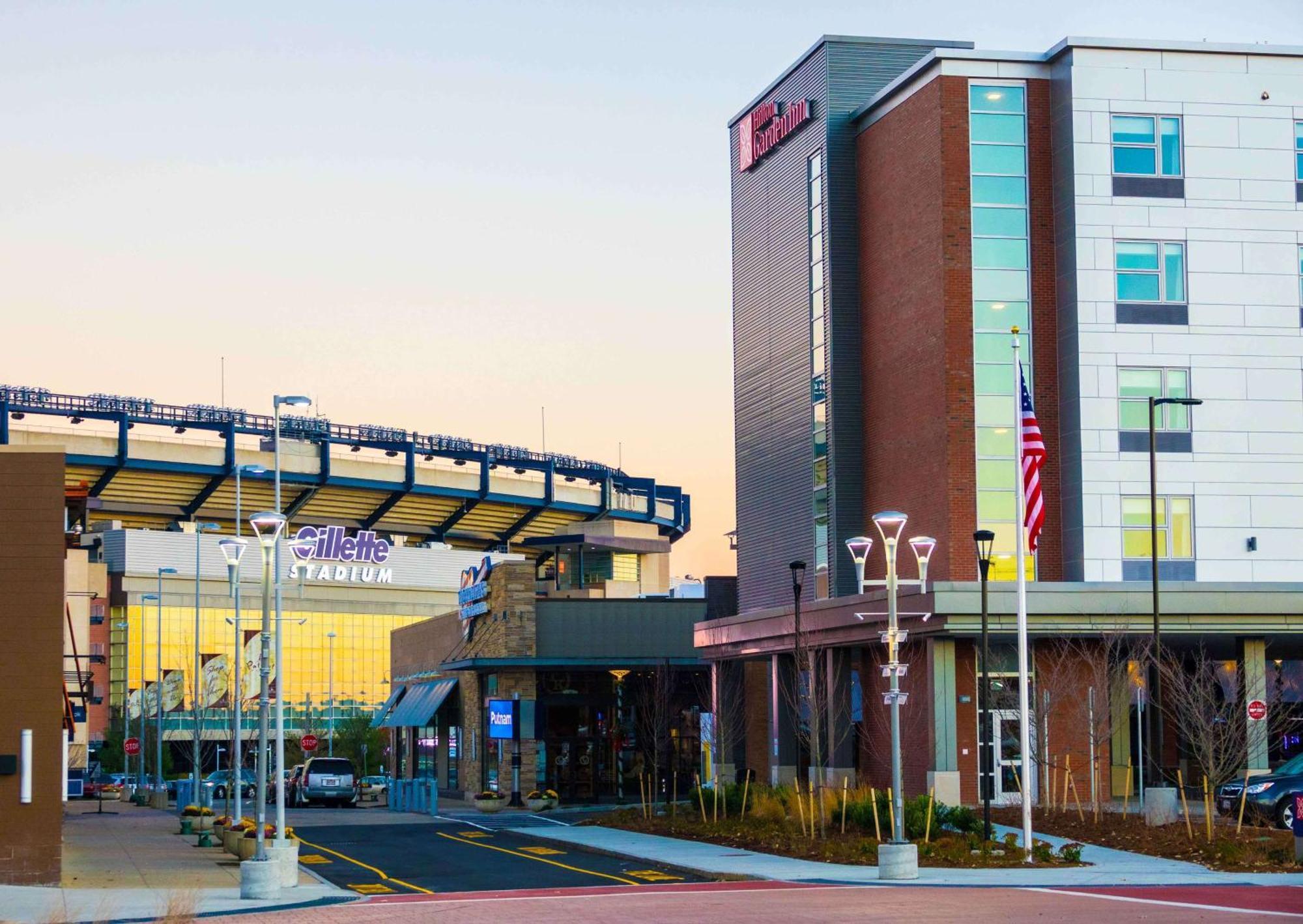 Hilton Garden Inn Foxborough Patriot Place Exterior foto