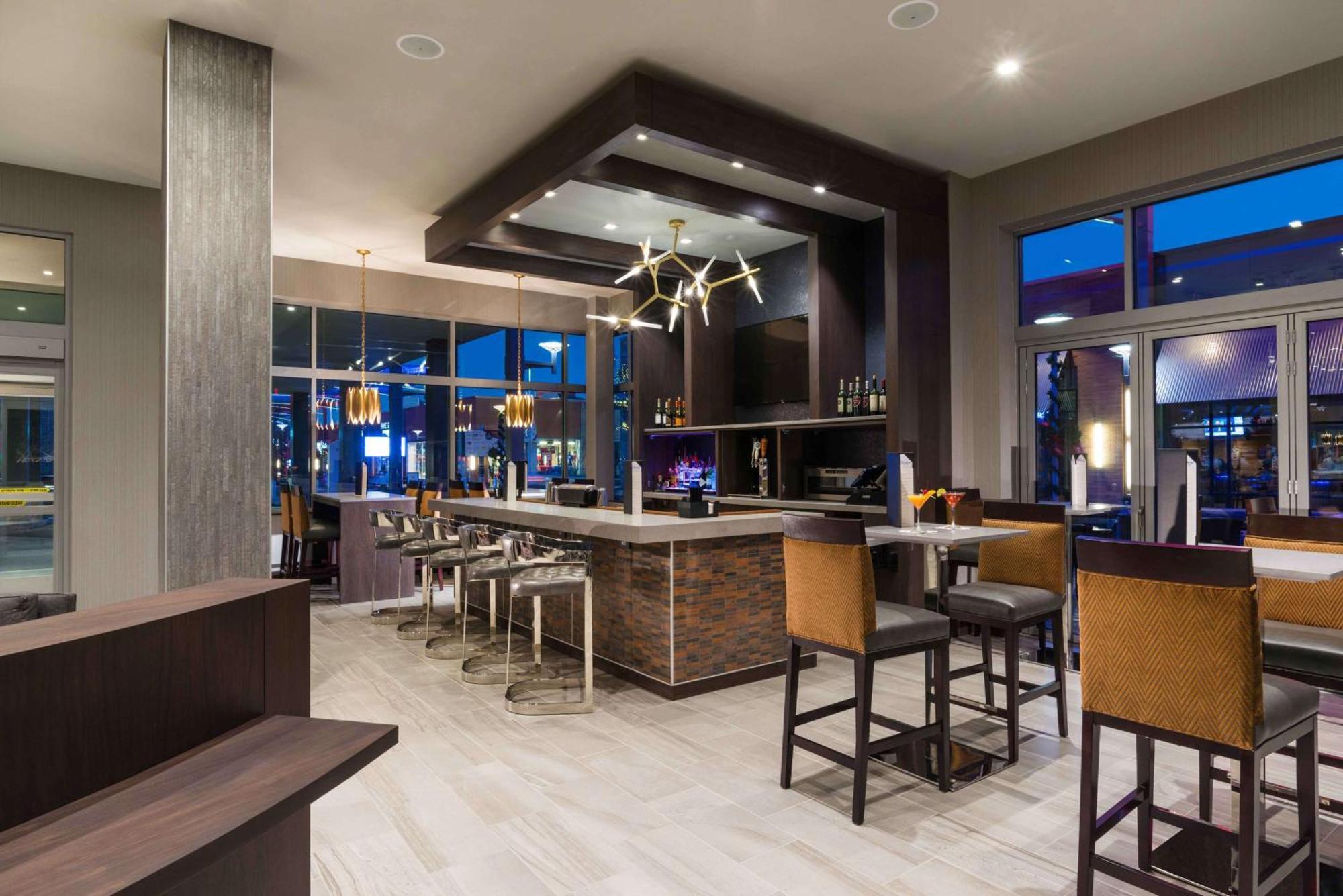 Hilton Garden Inn Foxborough Patriot Place Exterior foto
